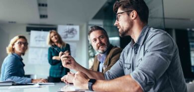 Un team parla dei conflitti nella azienda